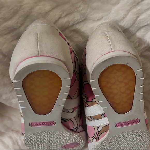 COACH Katelyn Tan White Lace Up Sneakers Suede Size 9M. New. No Box - Picture 6 of 9